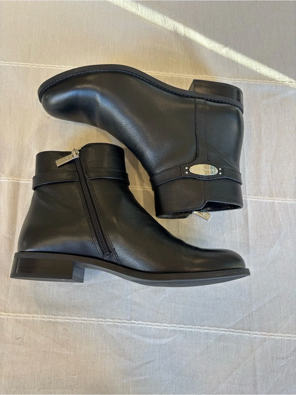 Michael Kors Black Leather Ankle Boots Size 9.5M Side Zip Low Heel Booties